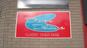 diner deluxe sign