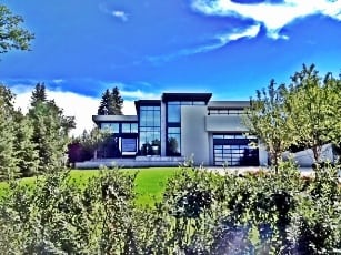 Parkhill Stanley Park Calgary luxury homes
