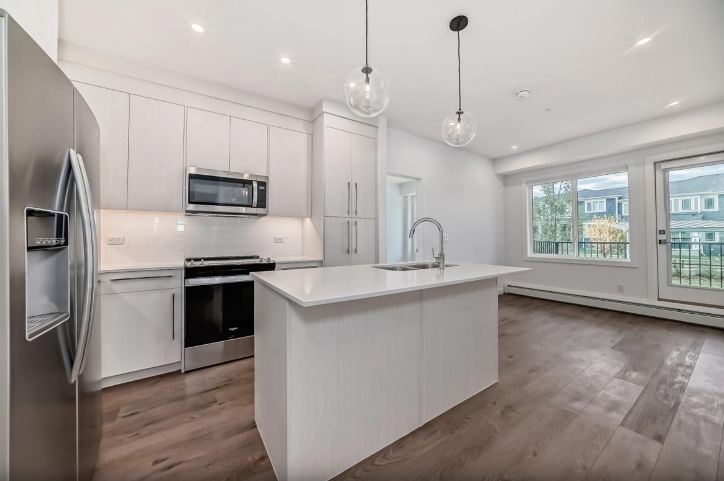 Cavallo Calgary condominiums - interior kitchen view